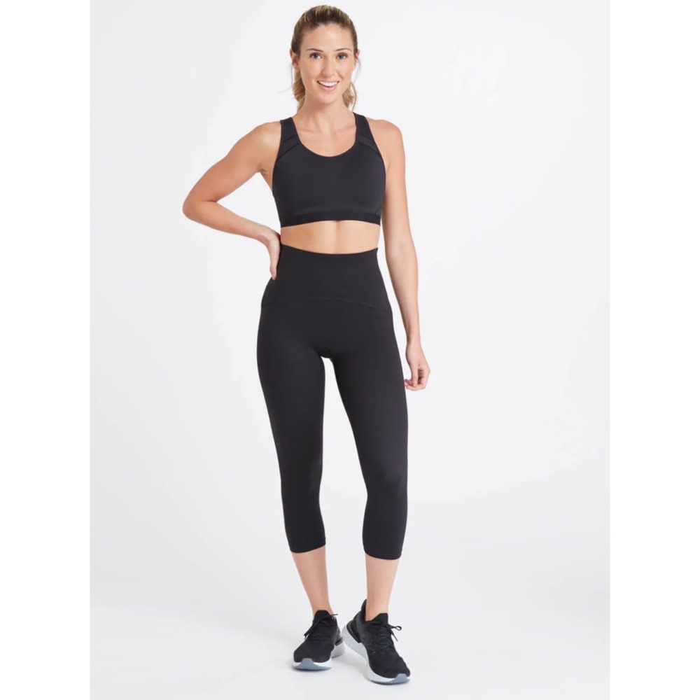 Spanx Booty Lift Active Cropped Leggings Size Medium Black